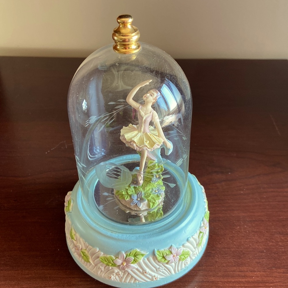 Domed music box with ballerina inside